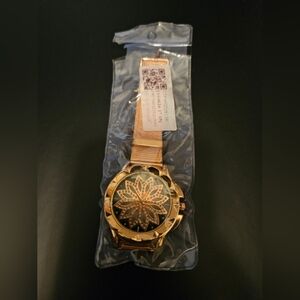 Women's Rose Gold Floral Dial Mesh Strap Watch